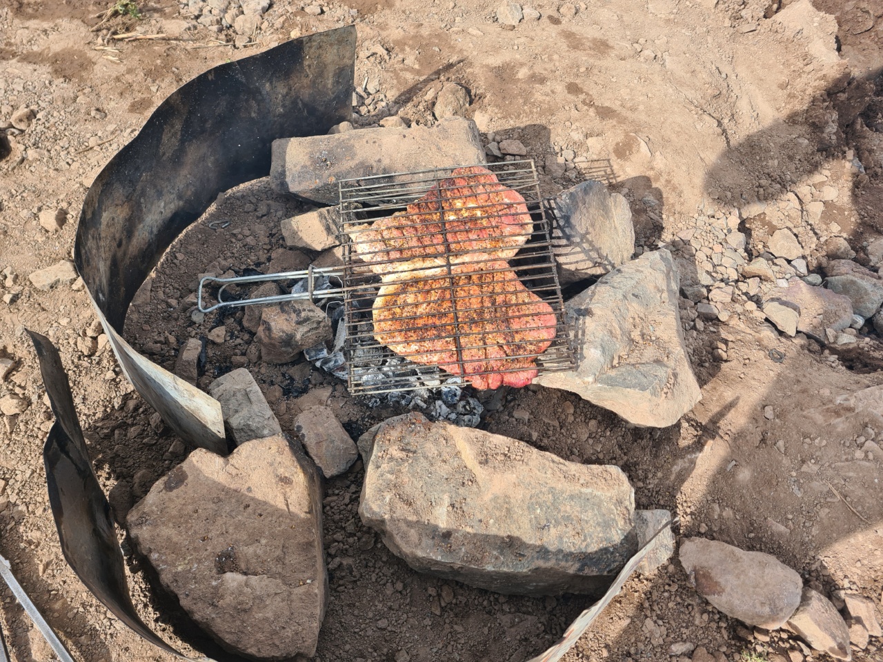 Asado en el suelo