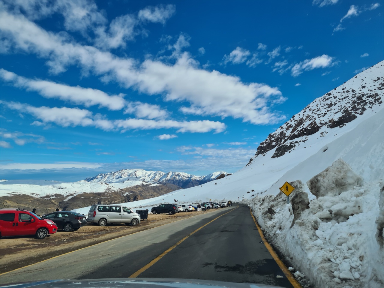 autos camino a Valle Nevado