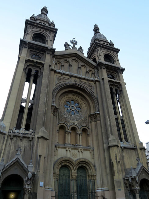 Basílica del Santísimo Sacramento Una Joya Beaux Arts en el Corazón de Santiago