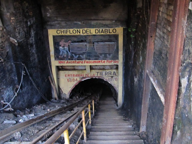 Mina Chiflón del Diablo Un Viaje al Corazón de la Tierra Bajo el Océano Pacífico